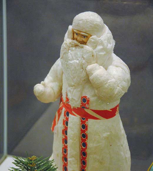 Дед Мороз своими руками: ватное папье-маше