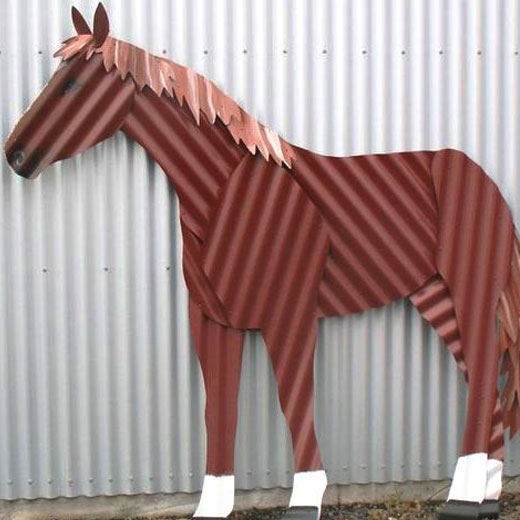 Конь из профлиста
